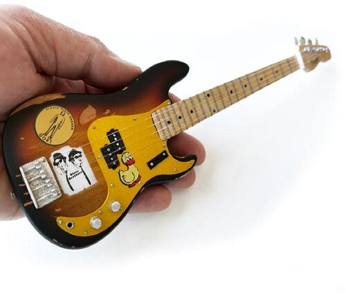 Axe Hvn Duck Dunn Signature 59 Fndr Precisio Donald "Duck" Dunn Signature 1959 Fender Precision10 Inch Miniature Bass Guitar - CD Album