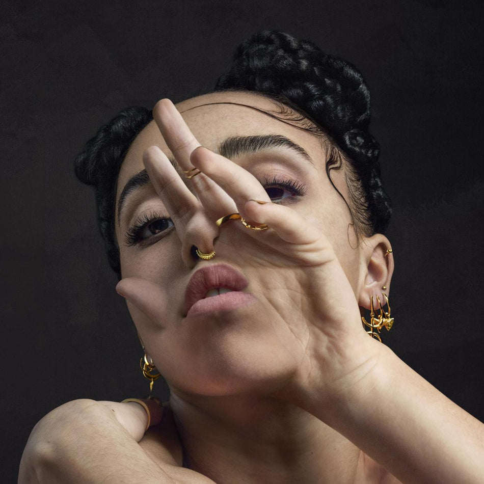 FKA Twigs M3LL155X