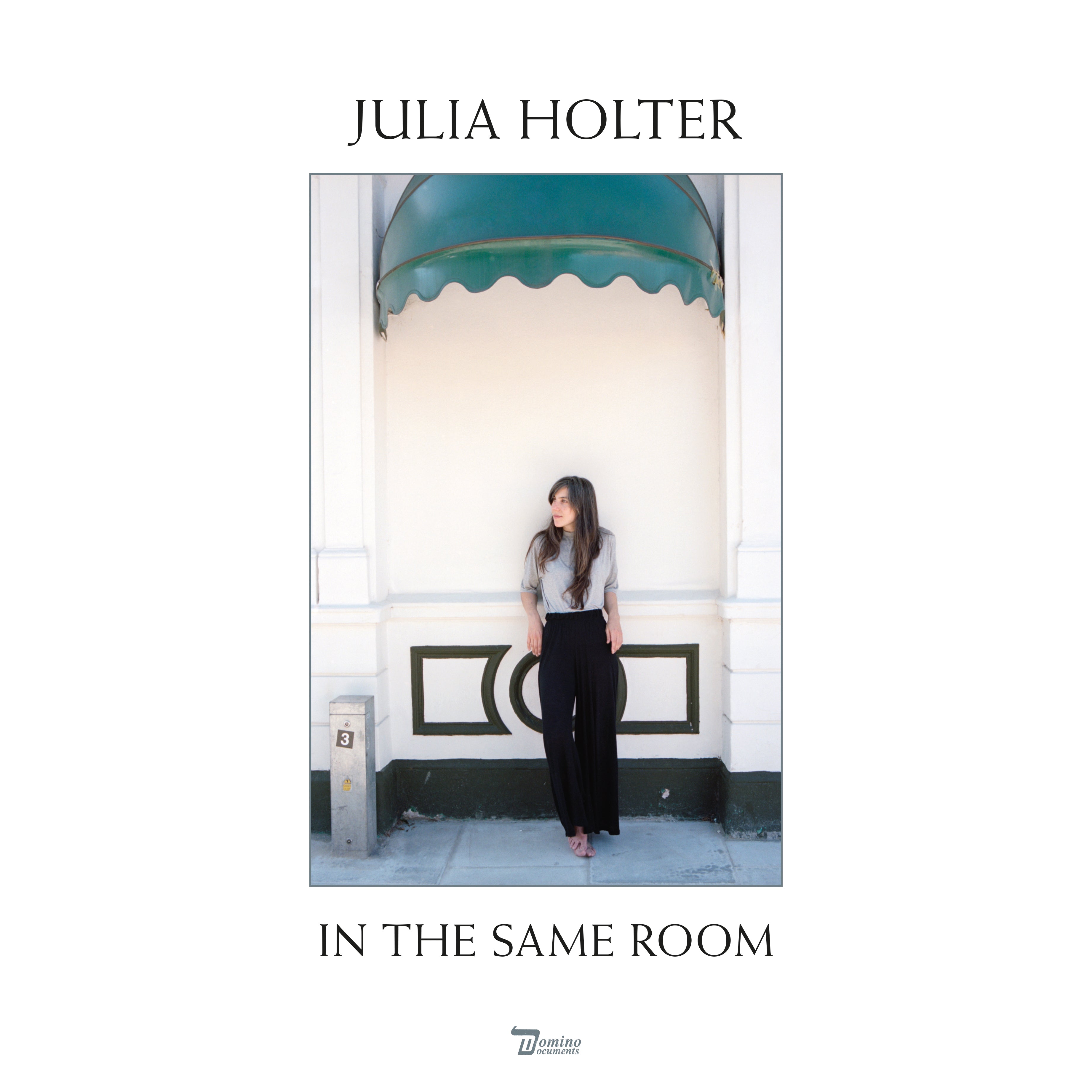 Julia Holter In The Same Room