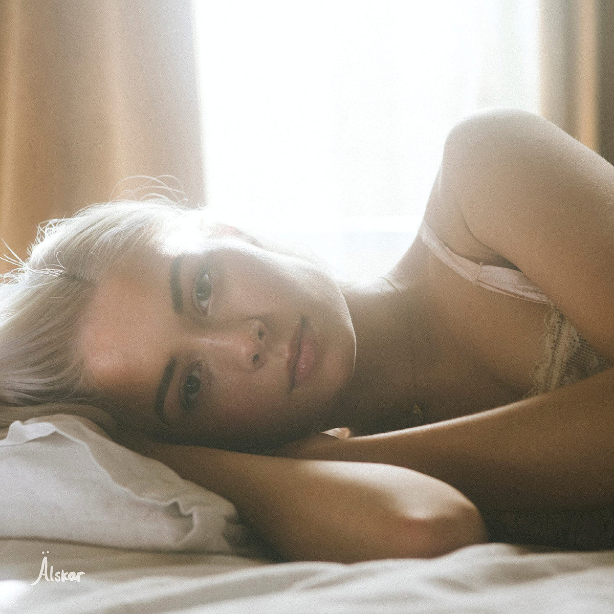 Nina Nesbitt Älskar