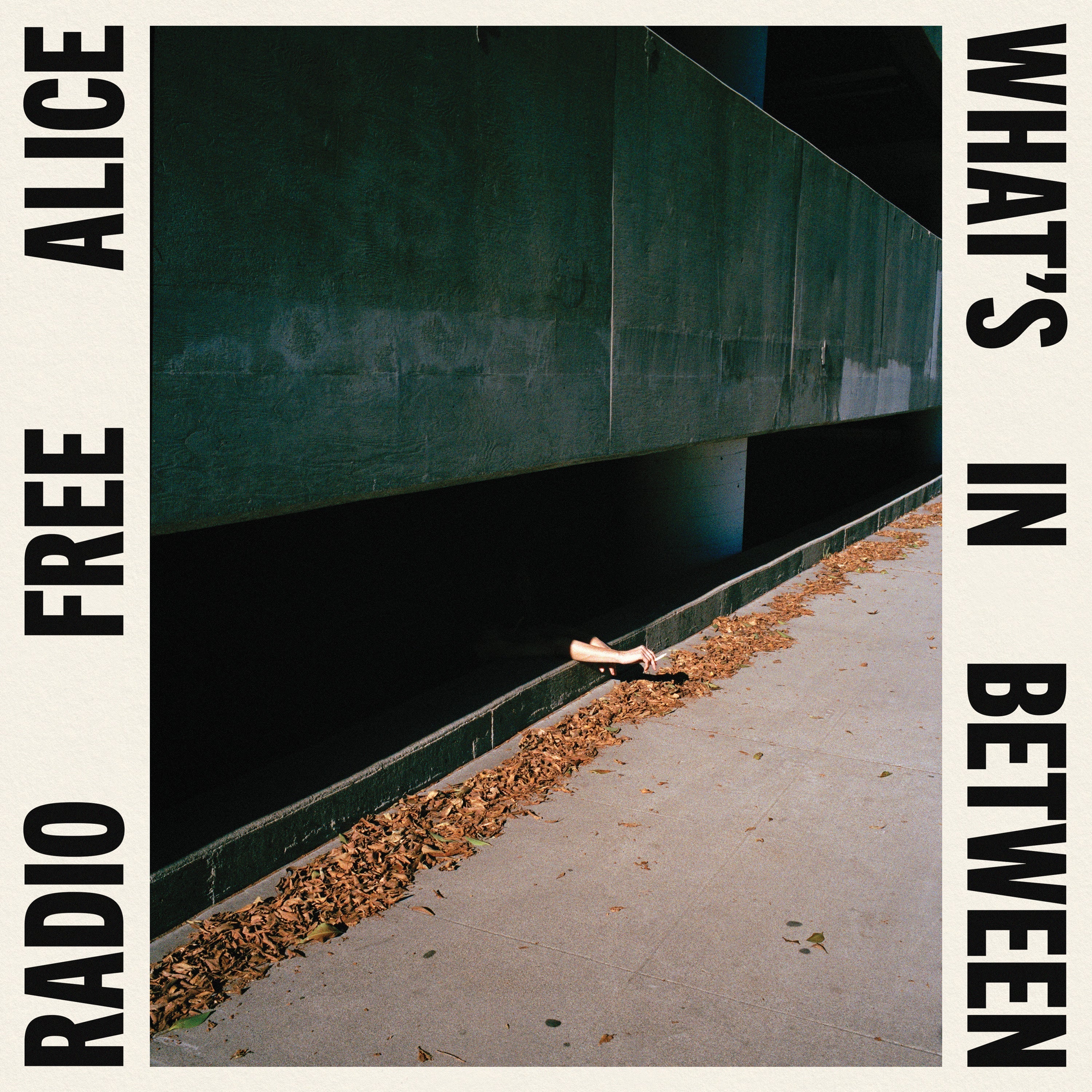 Radio Free Alice What'S In Between (Indie Exclusive) [Cream Vinyl]